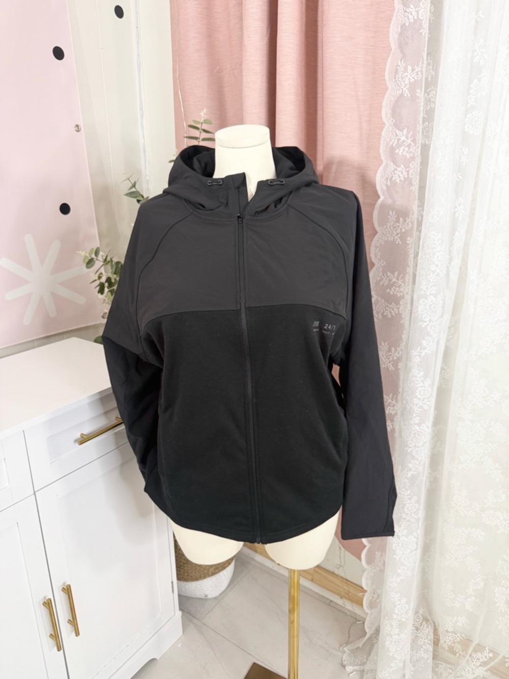 AMERICAN EAGLE MENS PERFORMANCE JACKET BIN#2